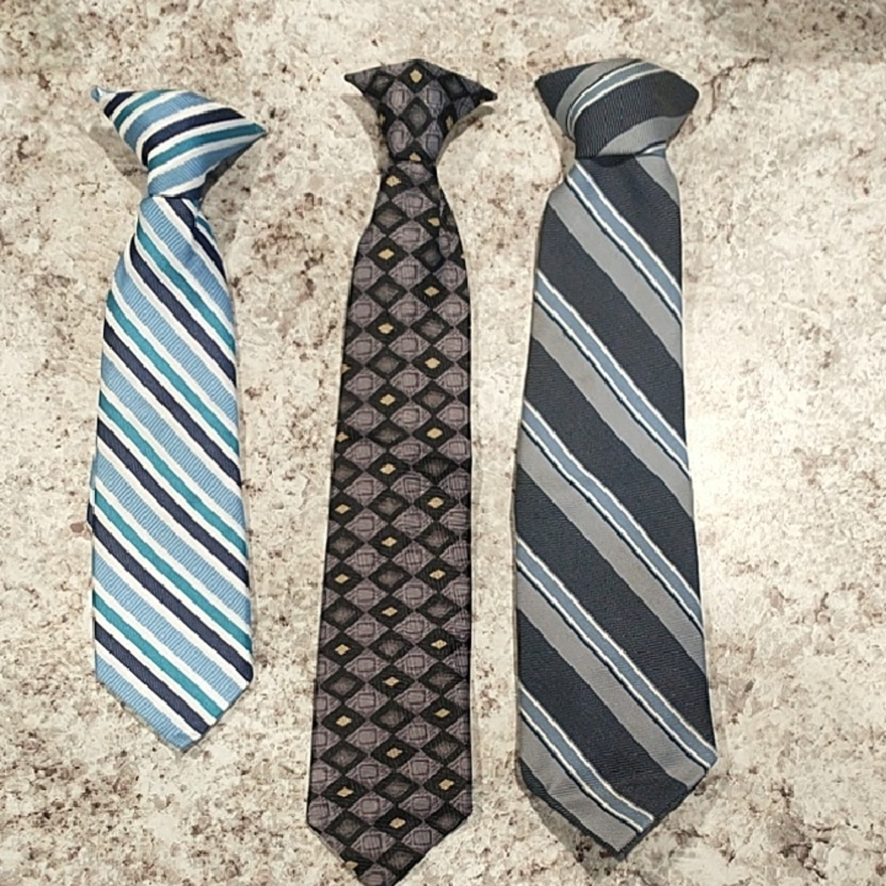 ⛵ 5/$15 Elegant Toddler Boys Striped and Patterned Ties Set